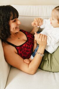 Le soutien-gorge d'allaitement absorbant : un indispensable