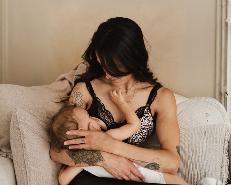 Tire-allaitement : Le guide ultime pour tirer son lait sereinement